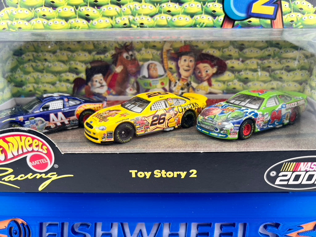 Hot Wheels Racing – Toy Story 2 NASCAR 2000 3-Car Set Fishwheels