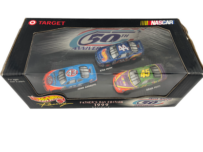 Hot Wheels 1999 Petty Racing 3-Car Father's Day Edition NASCAR 1/64 Diecast