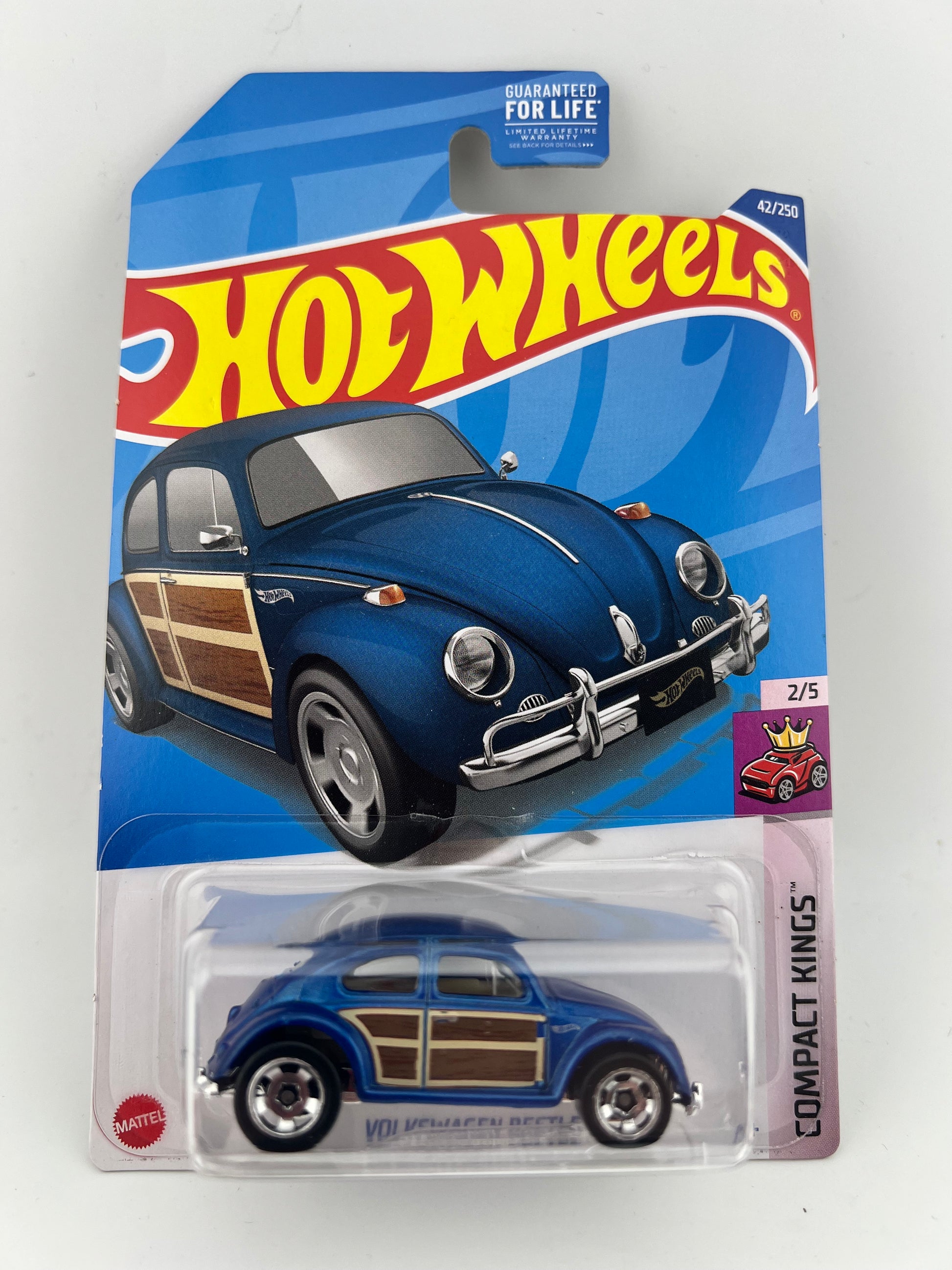 Hot Wheels Volkswagen Beetle Compact Kings 2/5 (Blue) 1:64 Scale Fishwheels