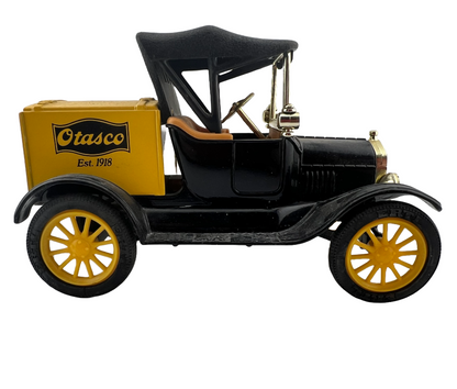 ERTL Diecast 1918 Ford Model T Runabout