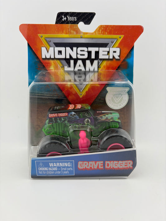 Monster Jam Grave Digger (Pink Rims)