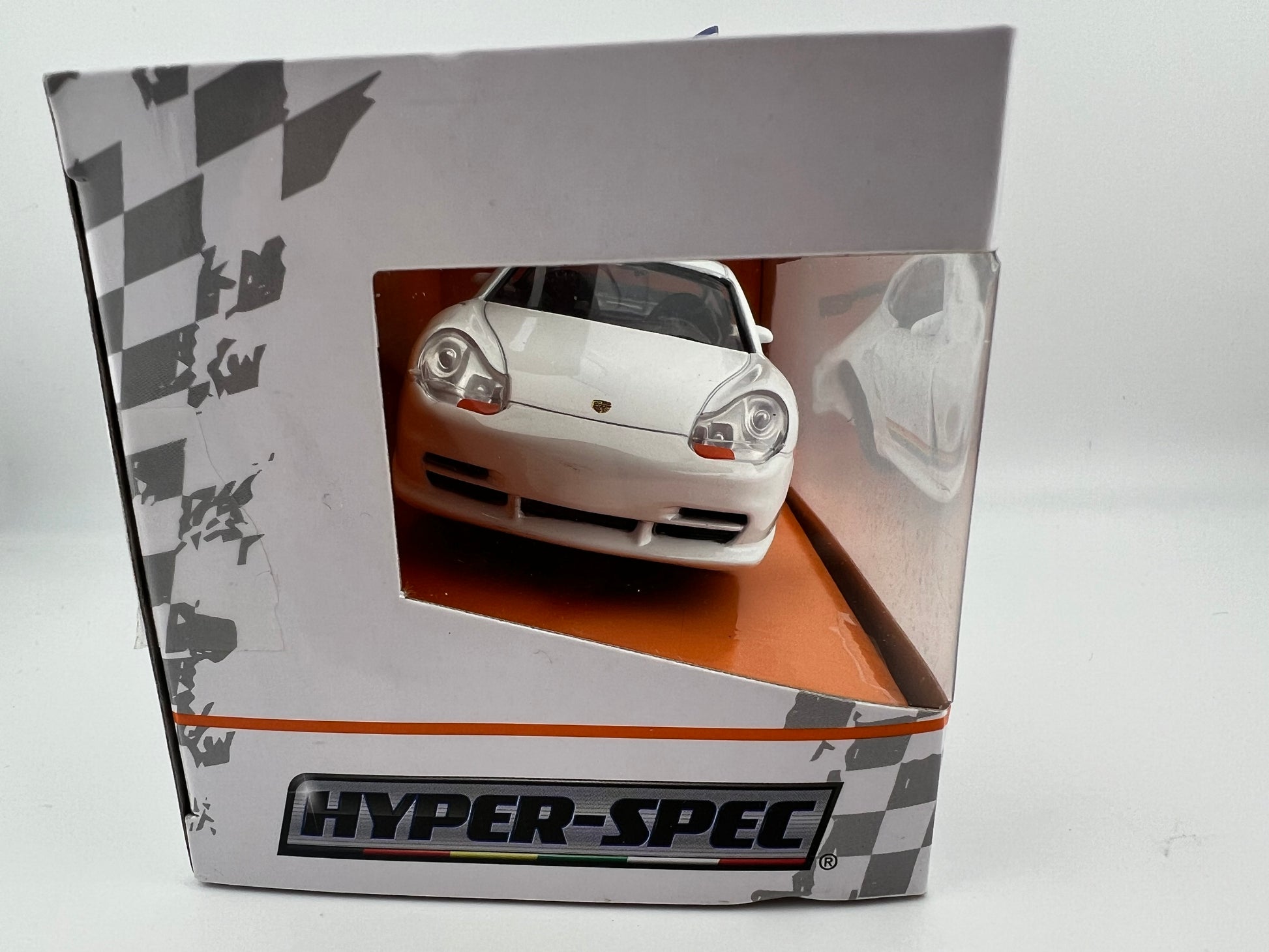 Jada Hyper-spec Porsche 911 GTS RS (996) 1:32 Scale Fishwheels