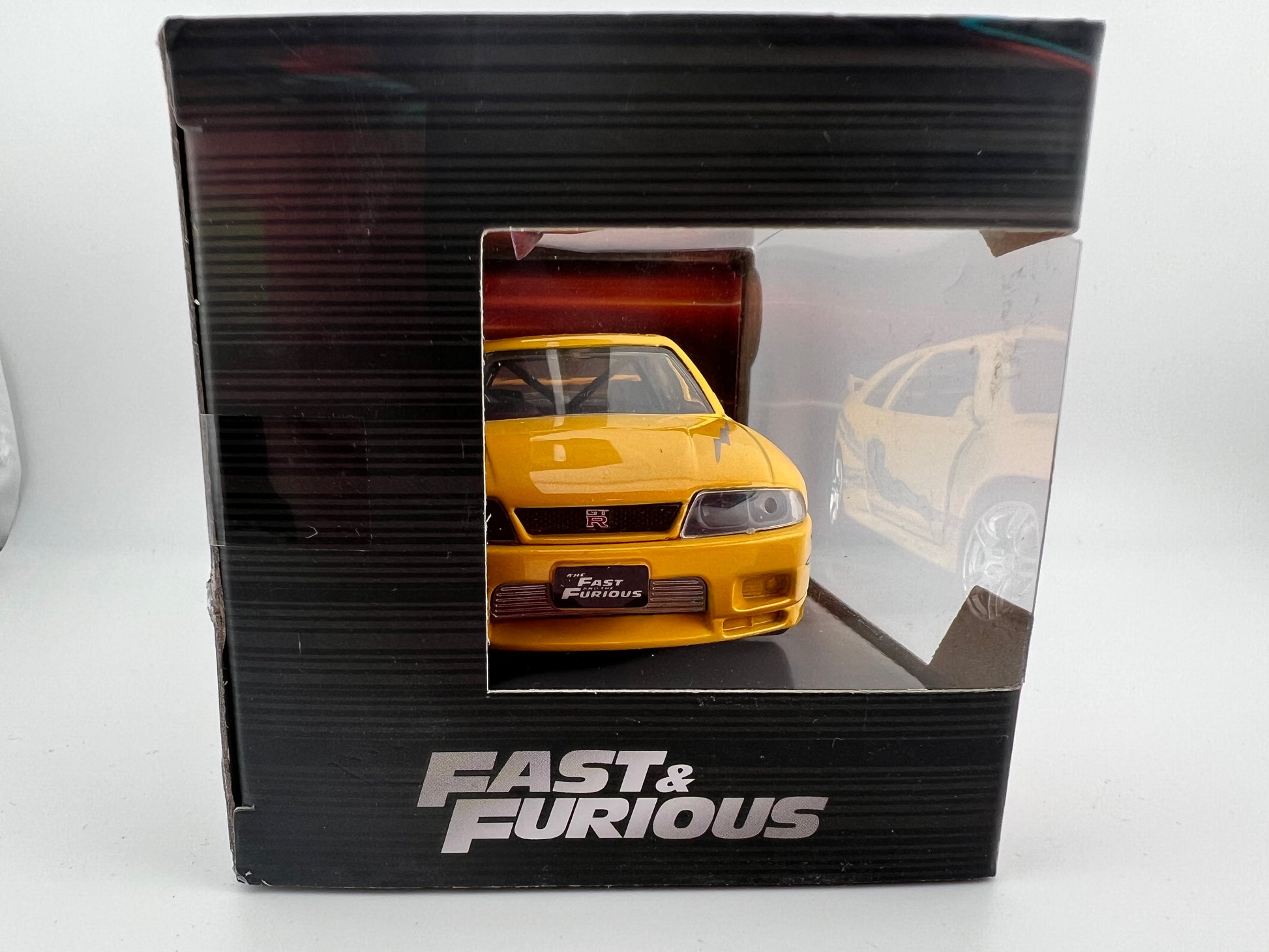 Jada Leon's Nissan Skyline GT-R (BCNR33) 1:32 Scale Fishwheels