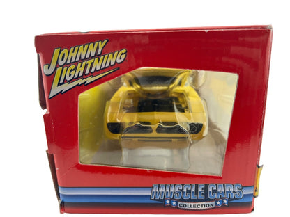 Johnny Lightning 1:24 scale 1970 Plymouth HEMI Barracuda Fishwheels
