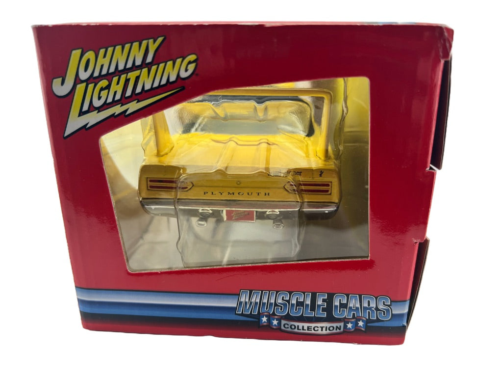 Johnny Lightning 1:24 scale 1970 Plymouth HEMI Barracuda Fishwheels