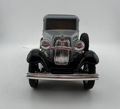 Kerr-McGee Diecast Panel Truck Collector Bank 1:25 Scale Fishwheels