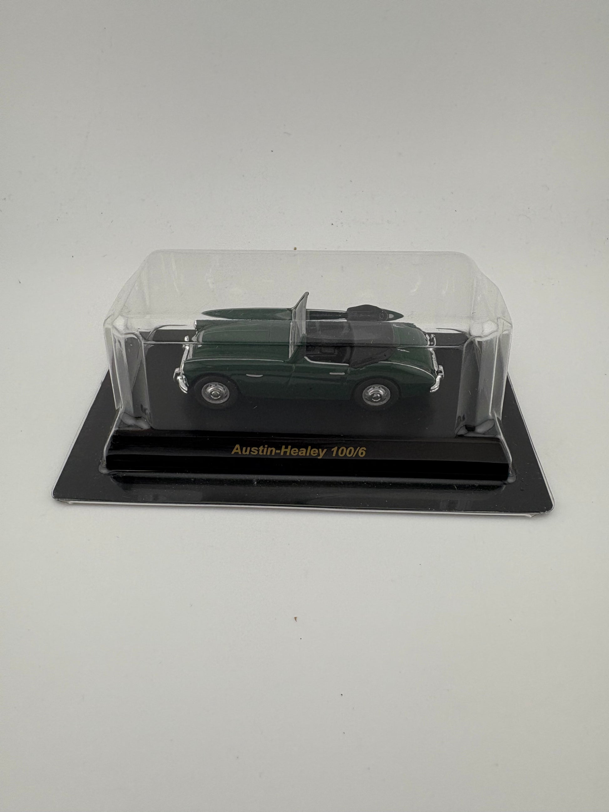 Kyosho Models Austin-Healey 100/6 Diecast Model (Pre-Owned)