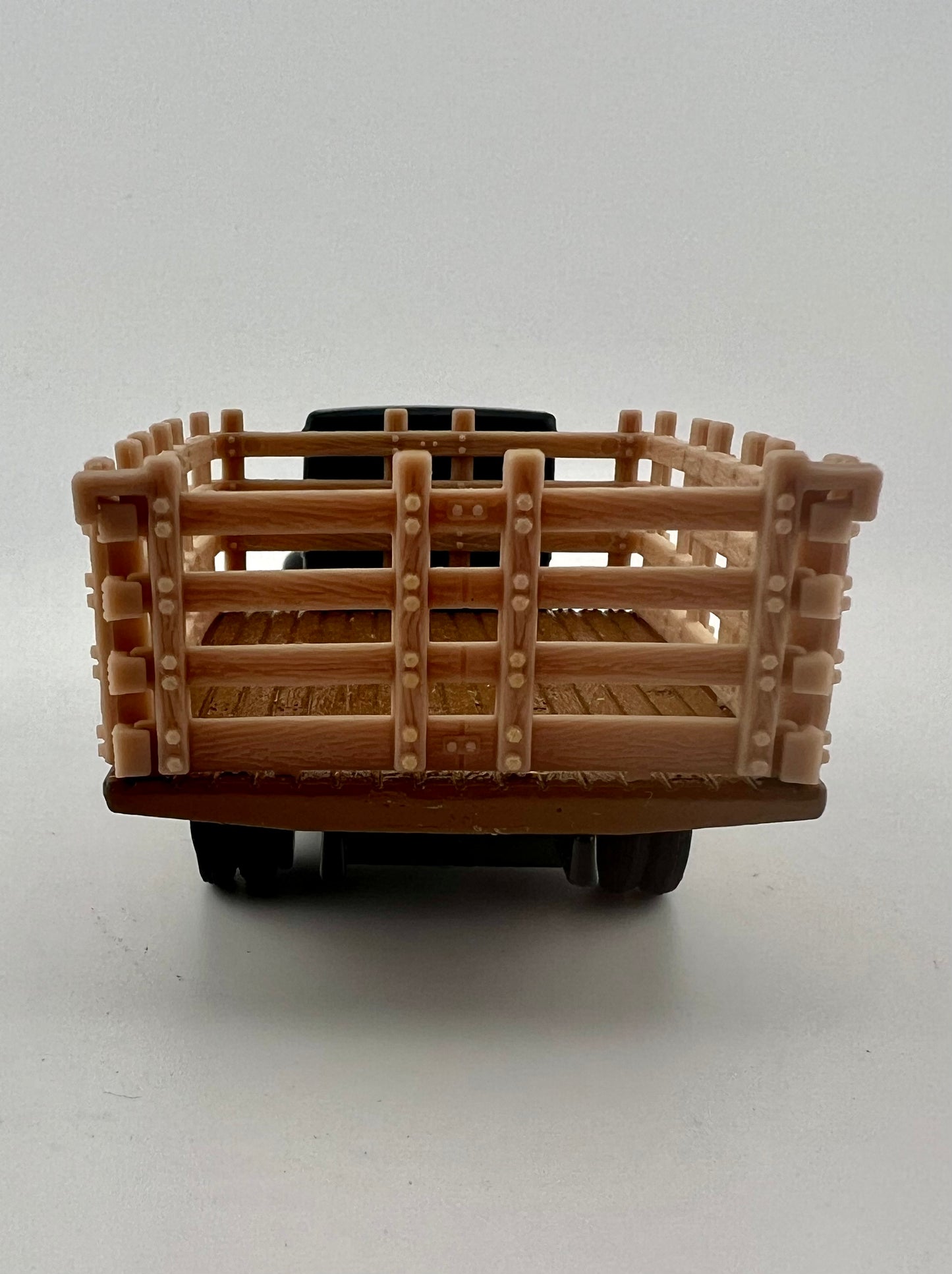 Livestock Transportation - Carl Jones, Prop. Diecast Truck 1:43 Fishwheels