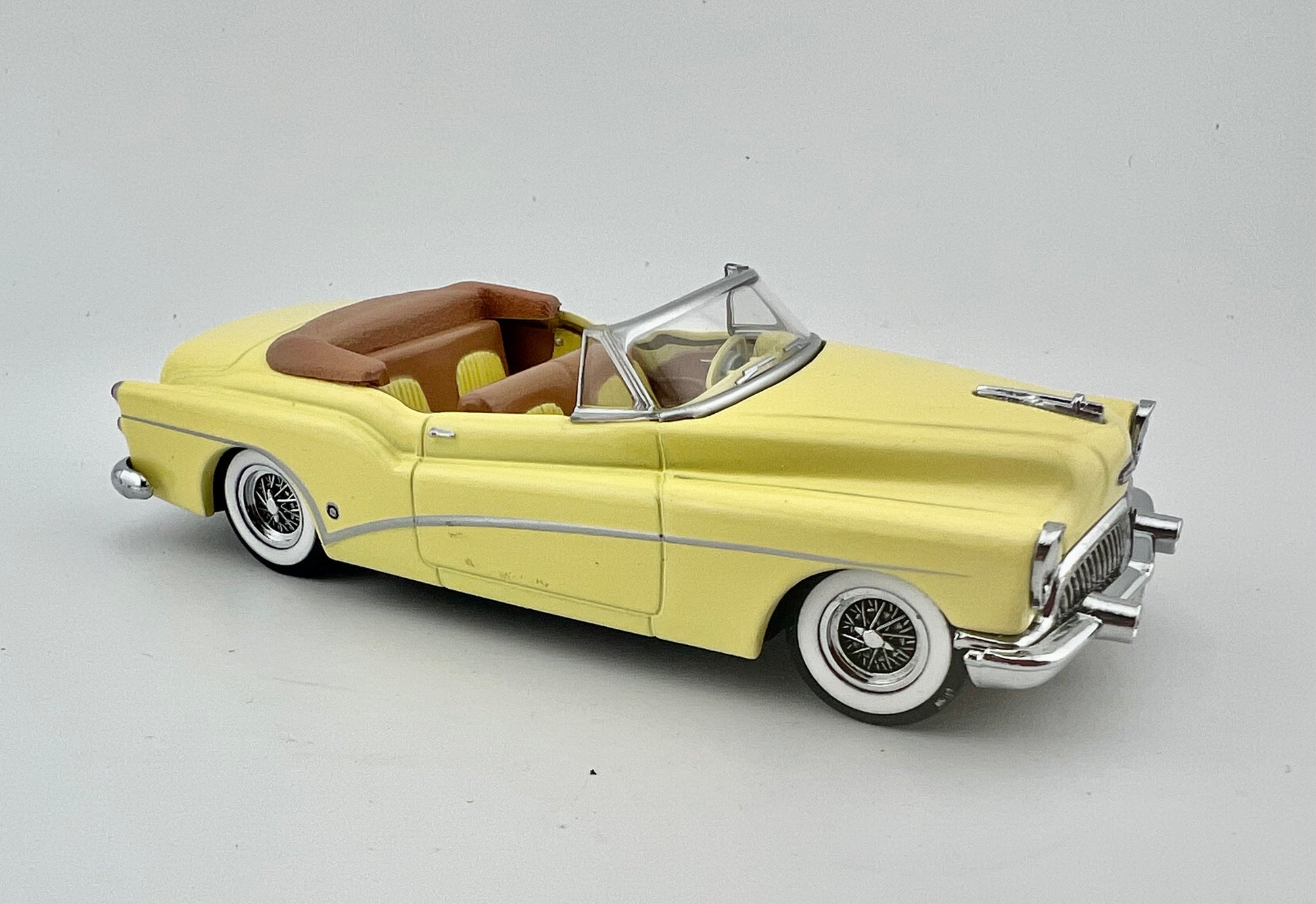 Matchbox Oldies but Goodies 1953 Buick Skylark 1:43 Scale Fishwheels