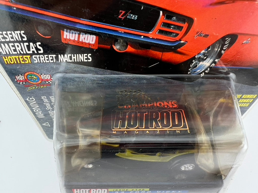 Racing Champions Hot Rod Magazine – Issue #142: ’33 Ford Vicky Fishwheels