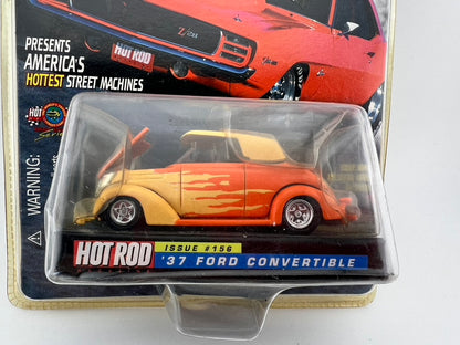 Racing Champions Hot Rod Magazine – Issue #156: ’37 Ford Convertible Fishwheels