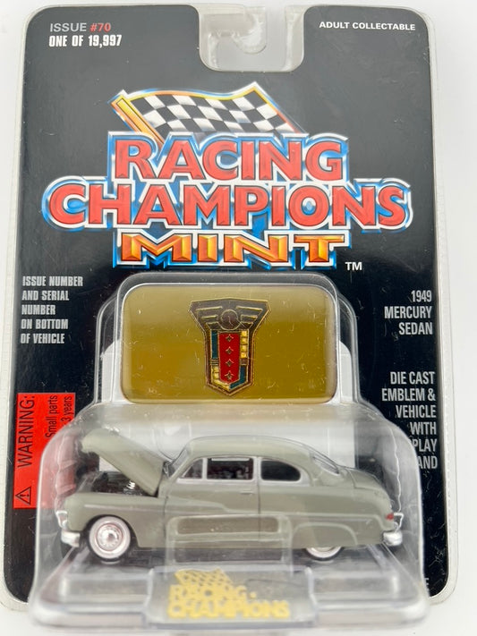 Racing Champions Mint – 1949 Mercury Sedan Fishwheels