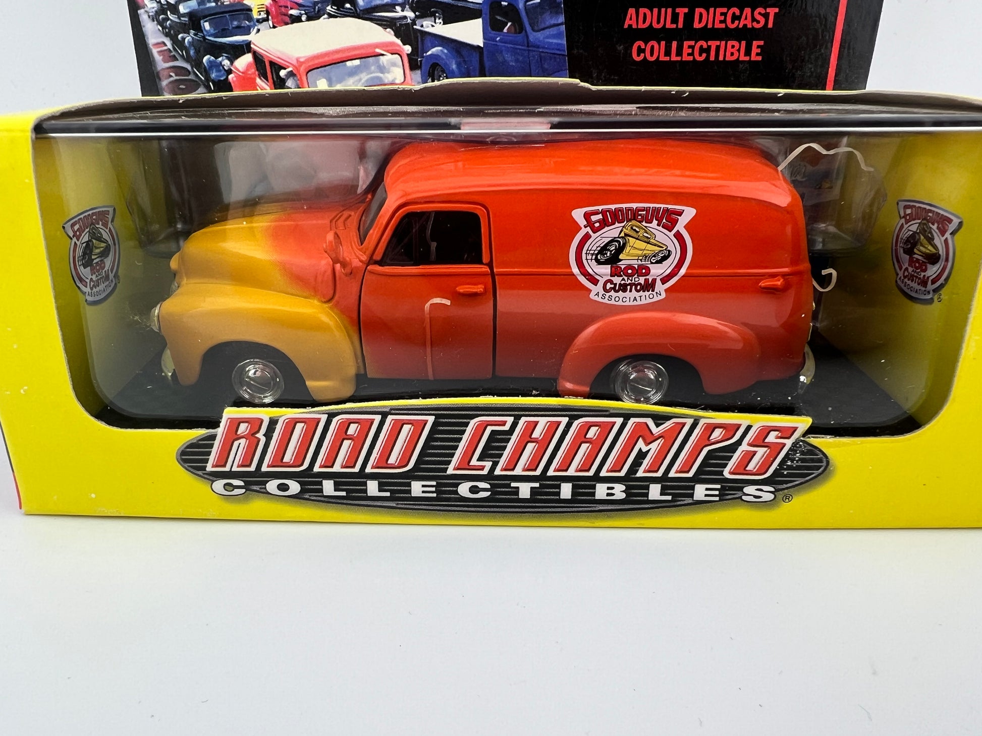 Road Champs Collectibles '54 Panel Van 1:43 Scale Fishwheels
