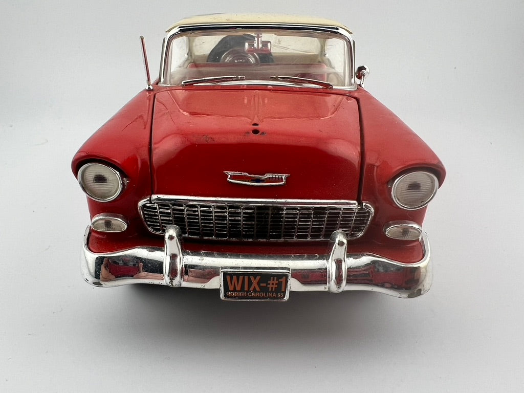 Vintage 1955 Chevy Bel Air 1:18 Scale  Fishwheels