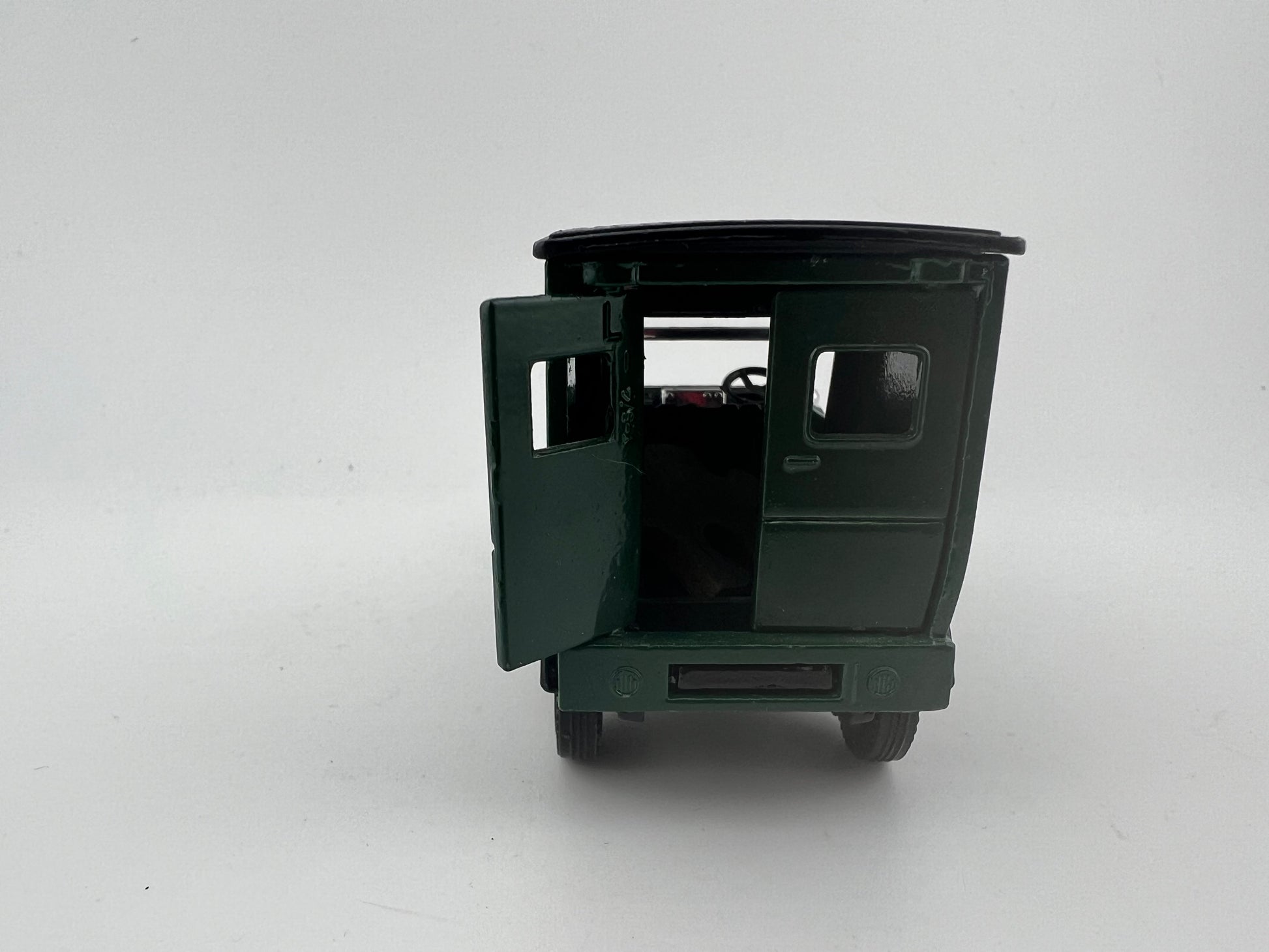 Vintage Lipton Tea Delivery Van 1:43 Scale Fishwheels