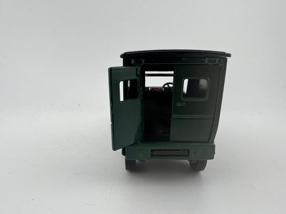 Vintage Lipton Tea Delivery Van 1:43 Scale Fishwheels