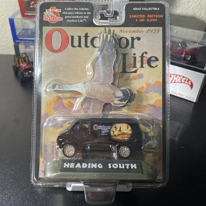 1999 Racing Champions Outdoor Life Heading South Chevy Van AA 1:64 Scale